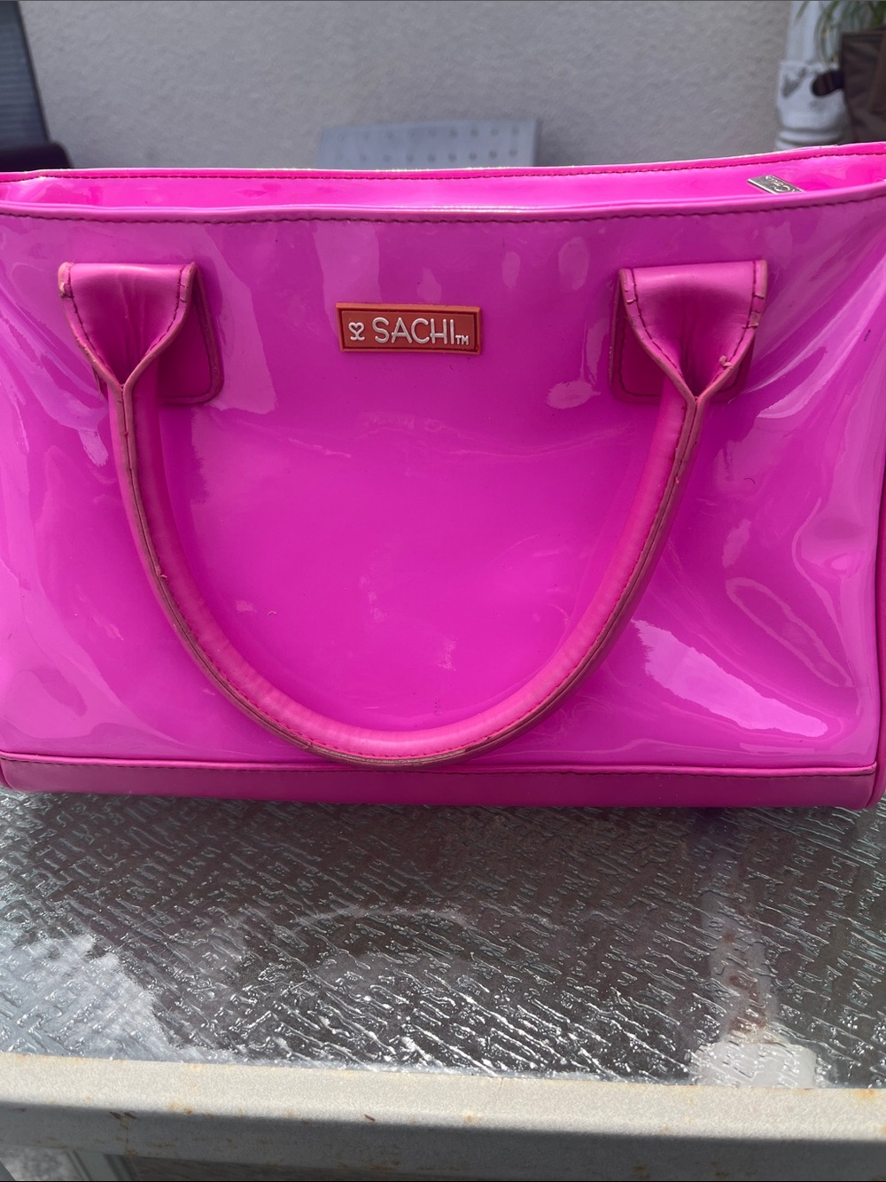 SACHI Vibrant Pink Patent Tote insulated lunch bag